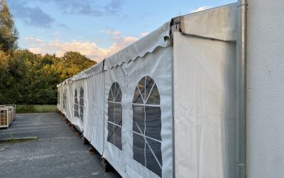 Das Zelt steht- 3G-Regel im Zelt gilt!